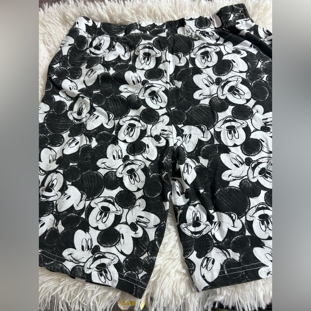 Black & White Mickey Print Women’s Casual Shorts Bike shorts size L Cotton - Picture 3 of 7